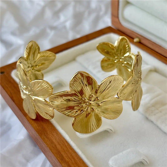 New Personality Wide Flower Bracelet