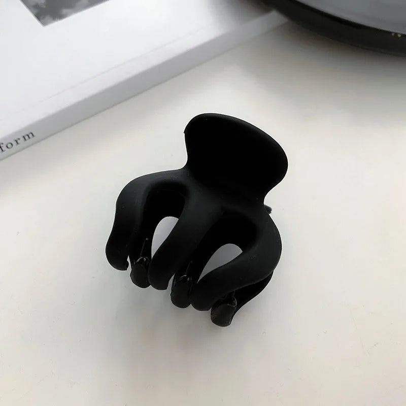 Elegant Black Hair Claw Clip