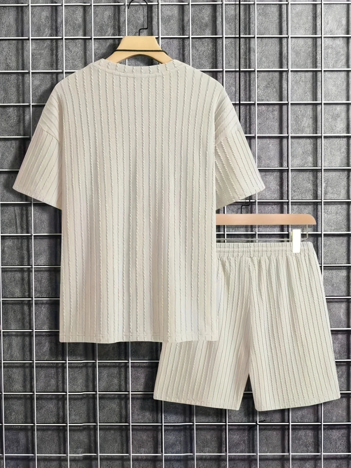 vertical stripe T-shirt shorts
