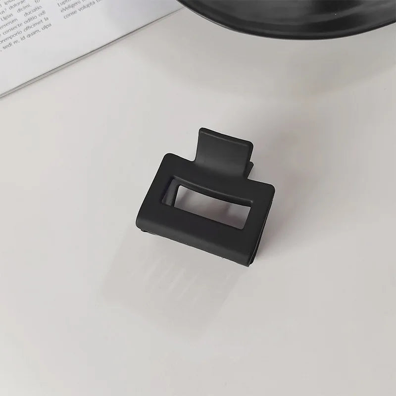 Elegant Black Hair Claw Clip