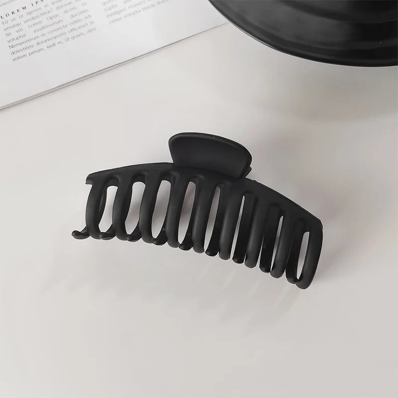 Elegant Black Hair Claw Clip