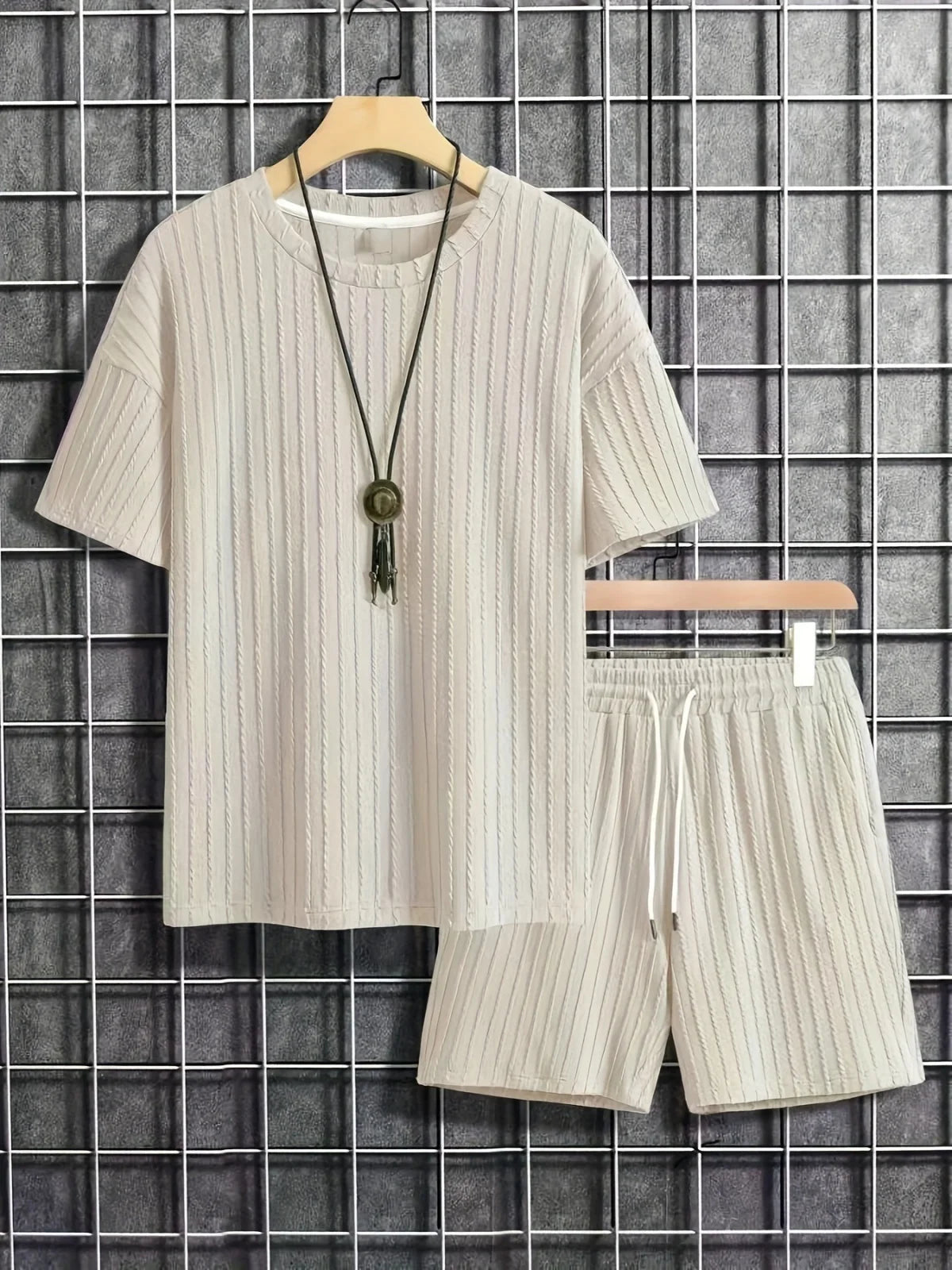 vertical stripe T-shirt shorts